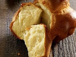 Brioche de panadero francés artesanal esponjoso recién horneado - La Despensería
