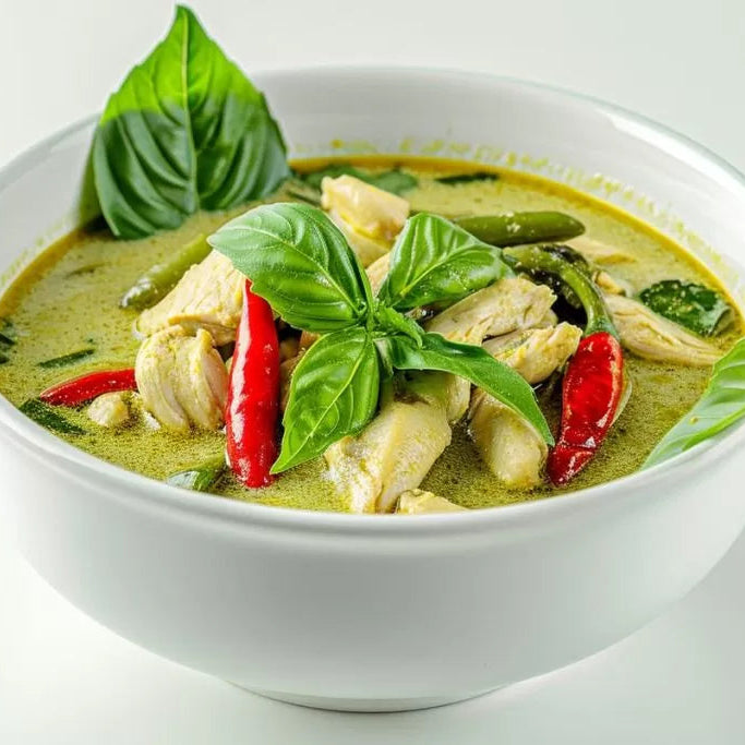 Curry verde tailandés de pollo con leche de coco y chile fresco - La Despensería
