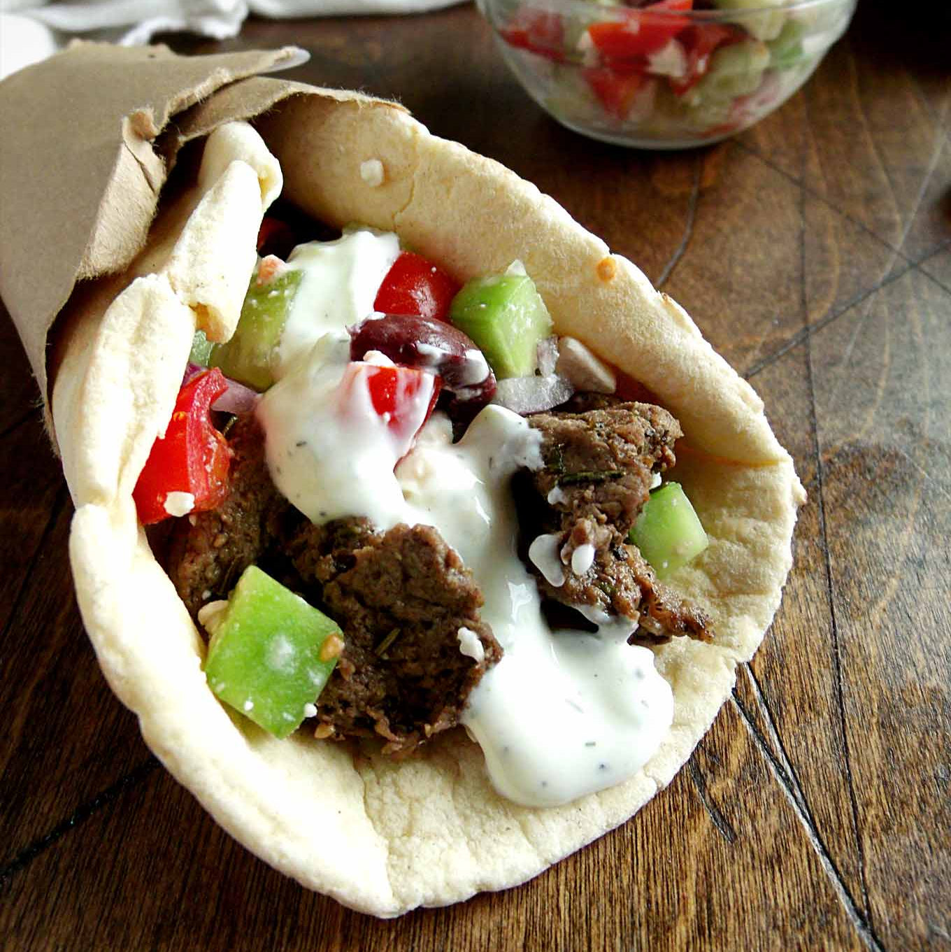 Tzatziki griego - dip de yogurt con pepino y eneldo fresco - La Despensería
