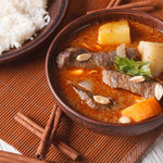 Curry Massaman de res tailandés con papa y cacahuate en cocotte - La Despensería
